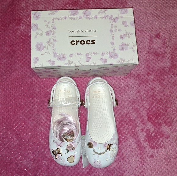 LoveShackFancy X Crocs - Picture 3 of 4